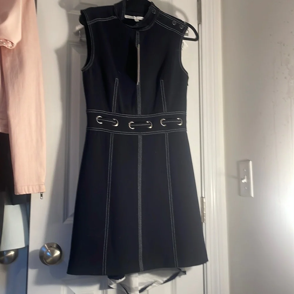 Veronica Beard navy dress size 4. Never worn with tags - Picture 2 of 5